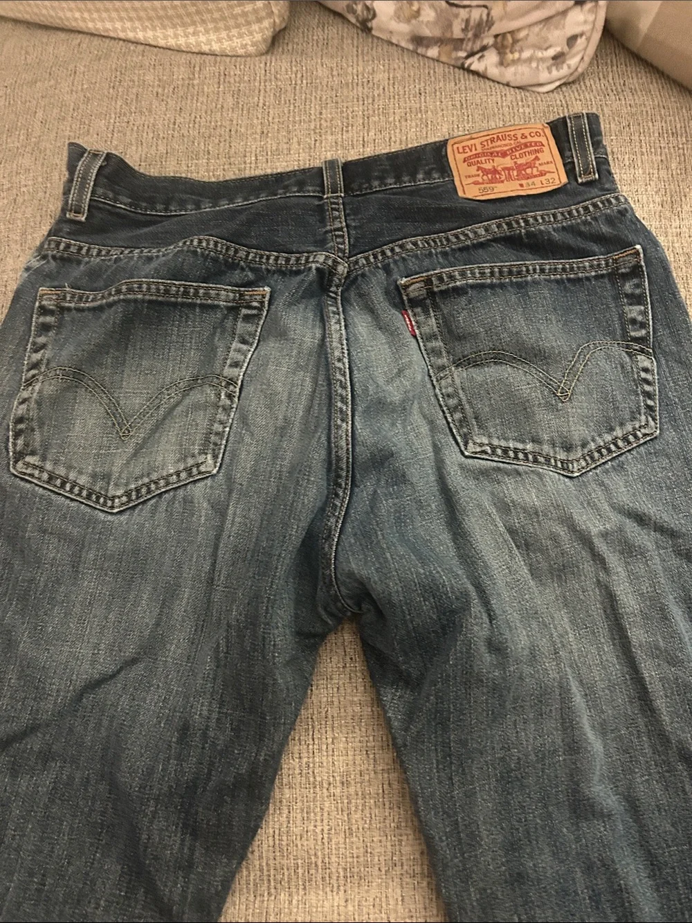 Levi's Men's Faded Blue Relaxed Jeans